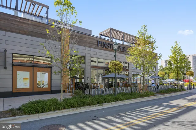 $3,750 | 930 Rose, Unit 1905, North Bethesda, MD 20852