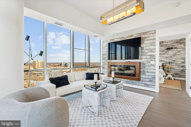 $3,750 | 930 Rose, Unit 1905, North Bethesda, MD 20852