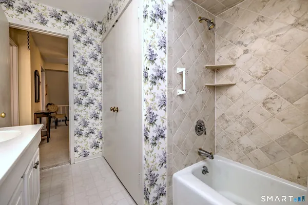 $249,900 | 532 Heritage Village, Unit A, Southbury, CT 06488