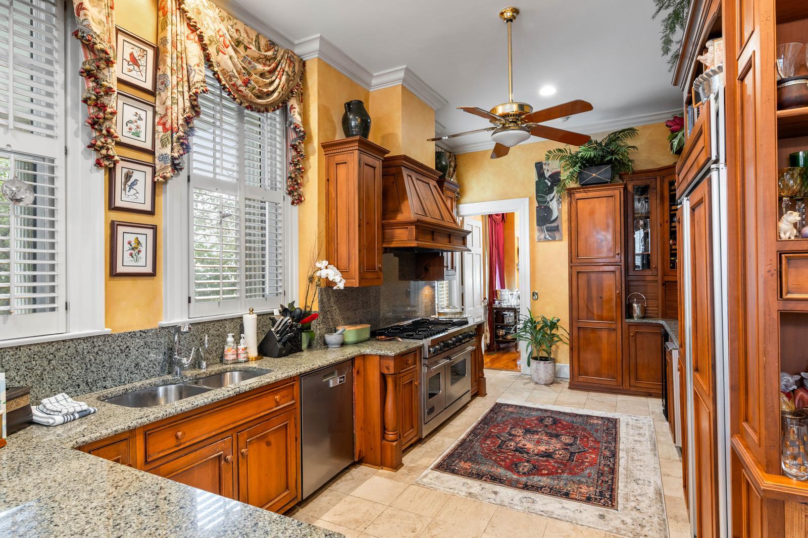 74 Murray Boulevard Charleston, SC 29401 - Photo 22 of 77 74 Murray