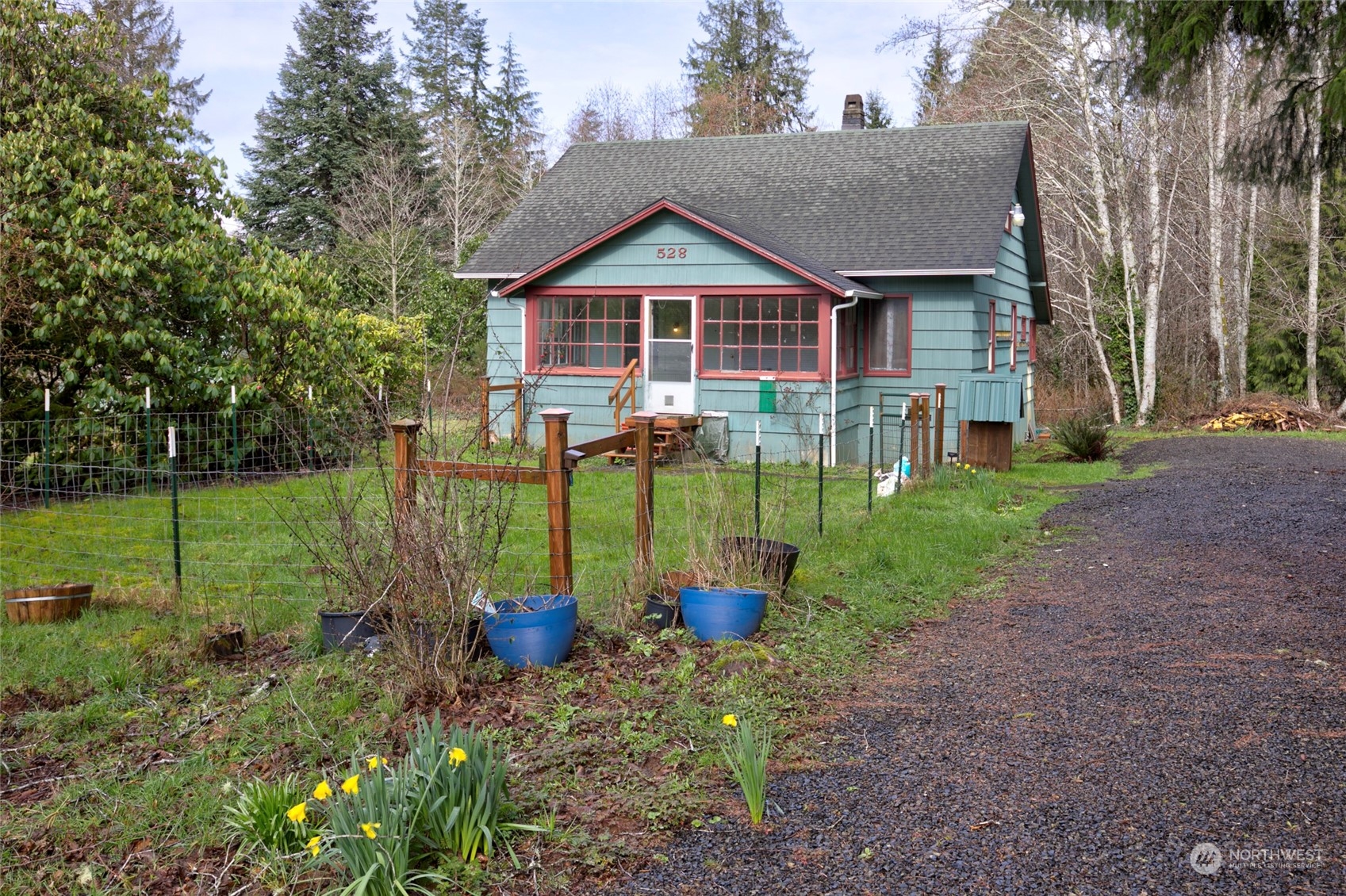 528 Ocean Beach Road Hoquiam, WA 98550 - Photo 1 of 36 Gallery Image 1