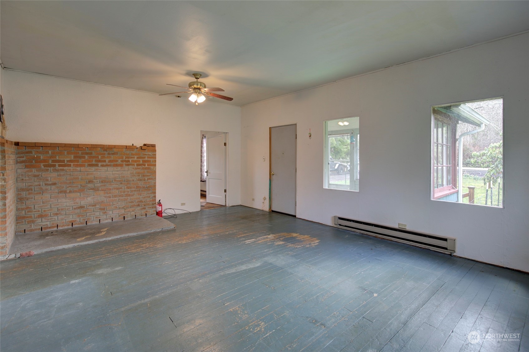 528 Ocean Beach Road Hoquiam, WA 98550 - Photo 11 of 36 Gallery Image 11