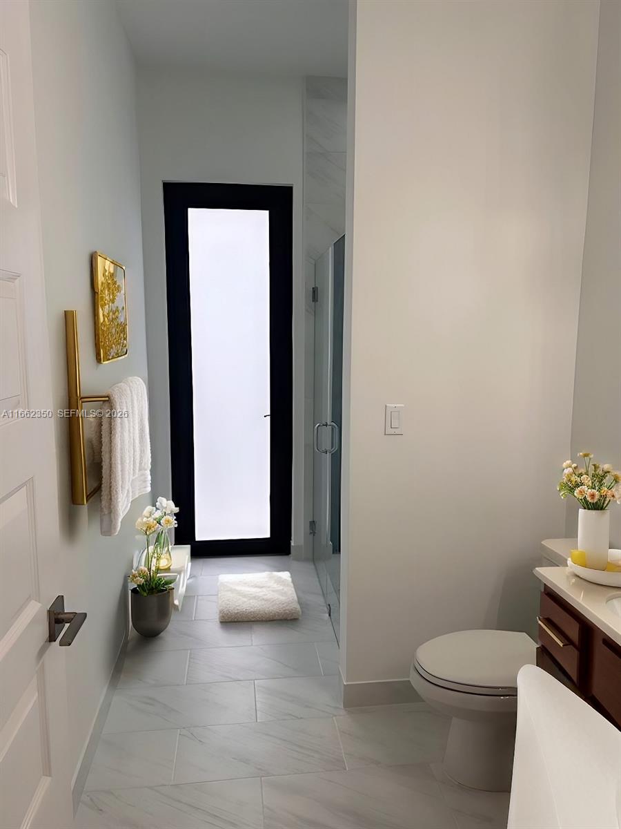 24440 Southwest 209th Place Homestead, FL 33031 - Photo 15 of 23 cabana bath