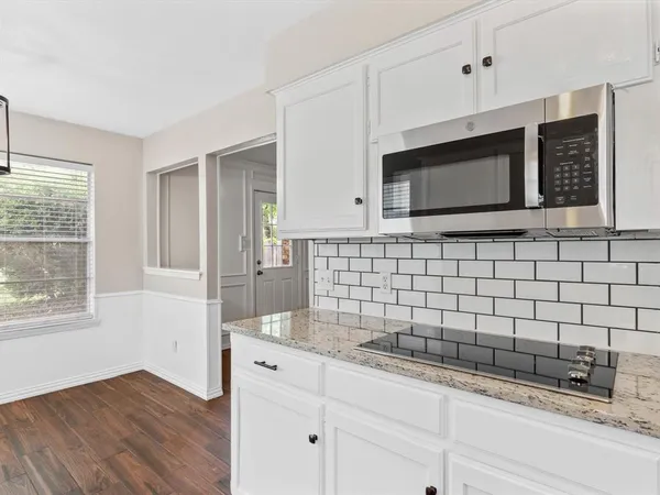 $2,400 | 5402 Rimrock Court, Arlington, TX 76017