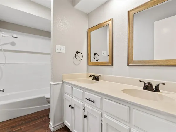 $2,400 | 5402 Rimrock Court, Arlington, TX 76017