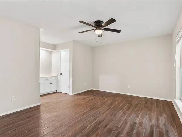$2,400 | 5402 Rimrock Court, Arlington, TX 76017