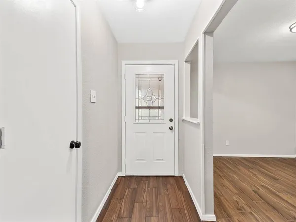 $2,400 | 5402 Rimrock Court, Arlington, TX 76017