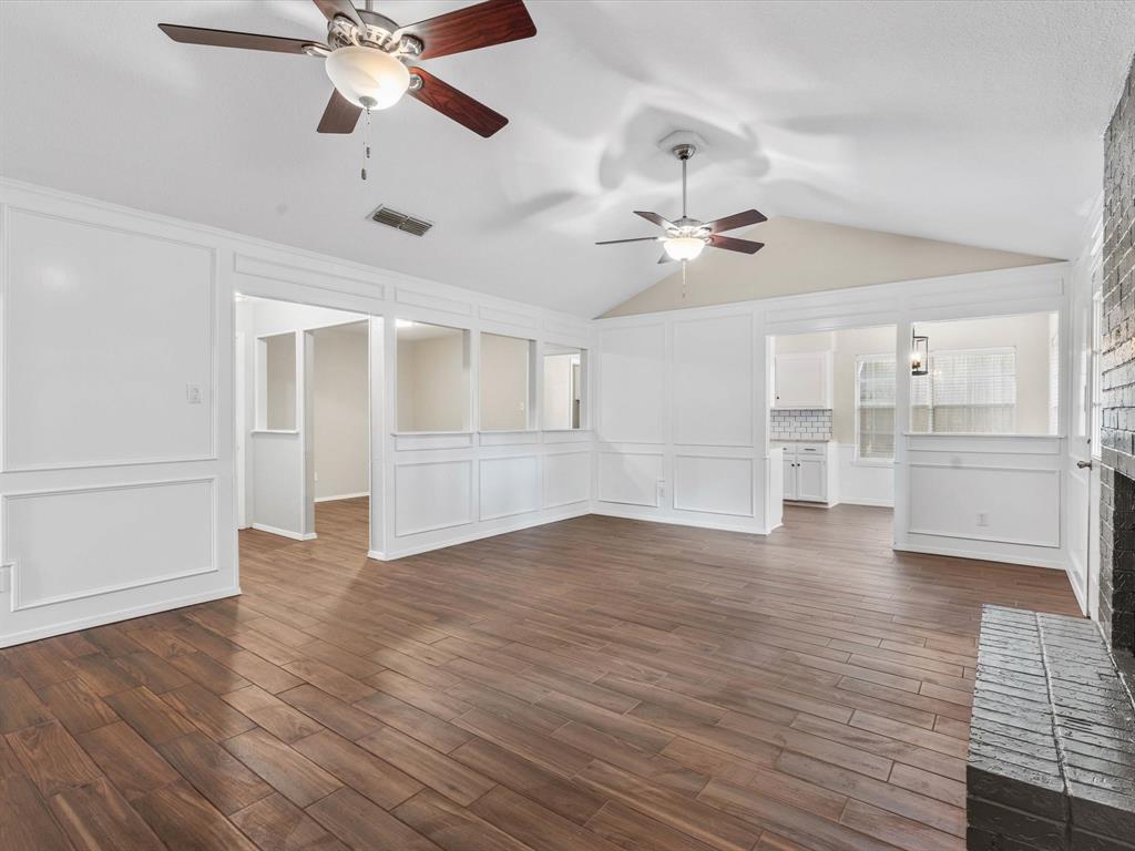 5402 Rimrock Court Arlington, TX 76017 - Photo 7 of 30