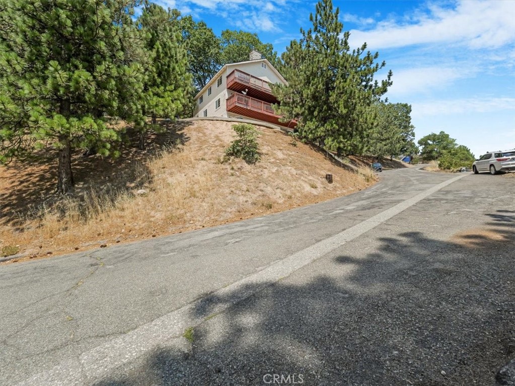 30134 Enchanted Way Running Springs, CA 92382 - Photo 15 of 46