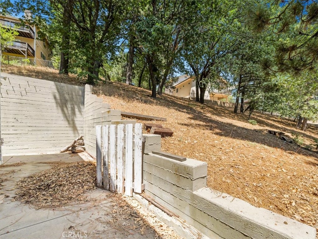 30134 Enchanted Way Running Springs, CA 92382 - Photo 24 of 46