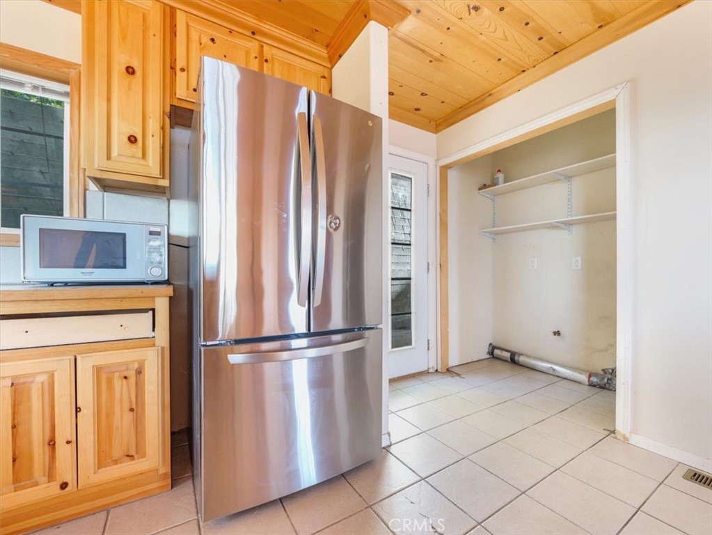 30134 Enchanted Way Running Springs, CA 92382 - Photo 40 of 46