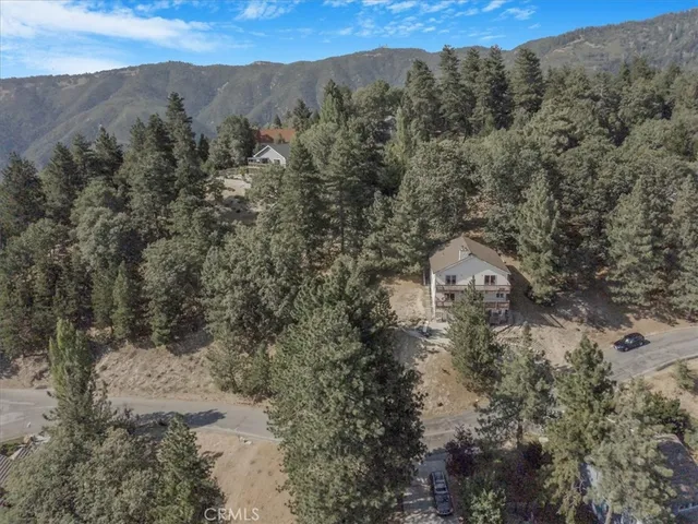$530,000 | 30134 Enchanted Way, Running Springs, CA 92382
