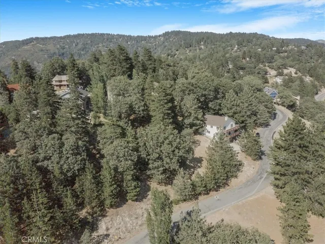 $530,000 | 30134 Enchanted Way, Running Springs, CA 92382