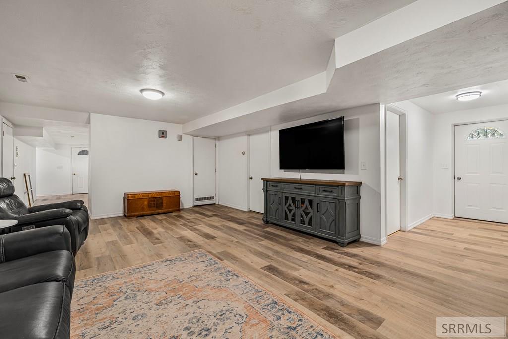 806 650 East Basalt, ID 83218 - Photo 28 of 42