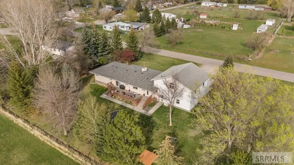 $575,000 | 806 650 East, Basalt, ID 83218