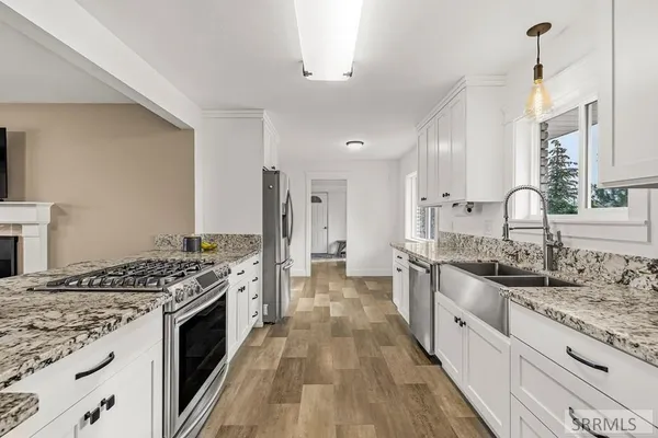 $575,000 | 806 650 East, Basalt, ID 83218