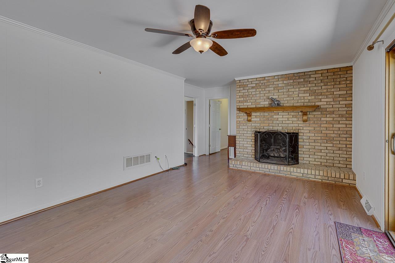404 Holly Road Taylors, SC 29687 - Photo 18 of 44 Gallery Image 18