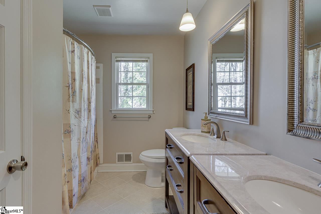 404 Holly Road Taylors, SC 29687 - Photo 23 of 44 Gallery Image 23