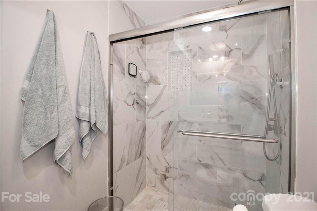 5026 Sardis Road, Unit H Charlotte, NC 28270 - Photo 22 of 35 Gallery Image 22