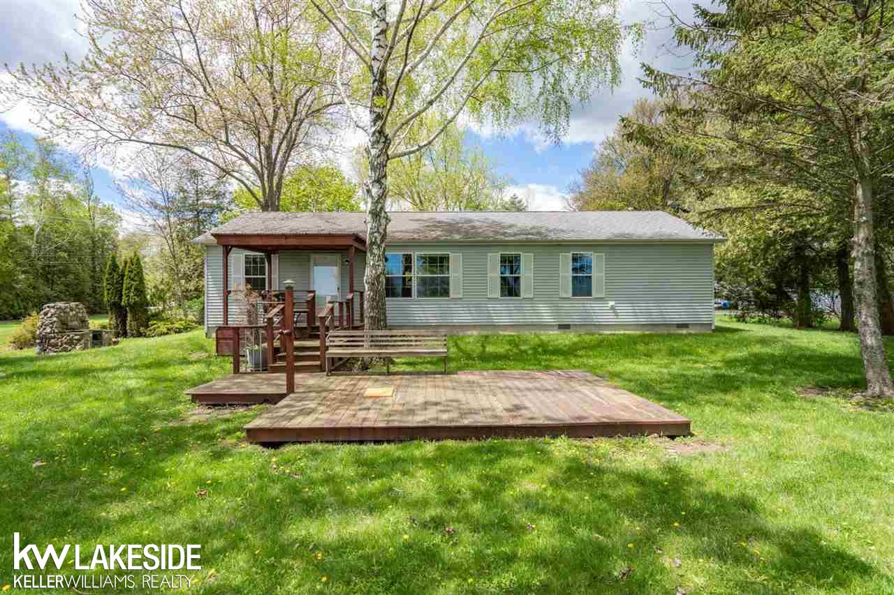 4735 Lakeshore Road Lexington, MI 48450 - Photo 28 of 75