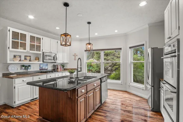 $784,000 | 10569 North Friar Drive, Unit B, Hayden, ID 83835
