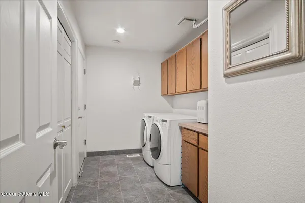 $784,000 | 10569 North Friar Drive, Unit B, Hayden, ID 83835