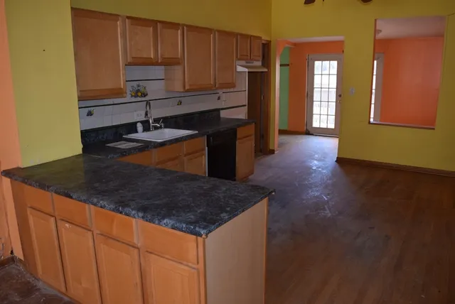 $321,000 | 4519 North Western Avenue, Chicago, IL 60625