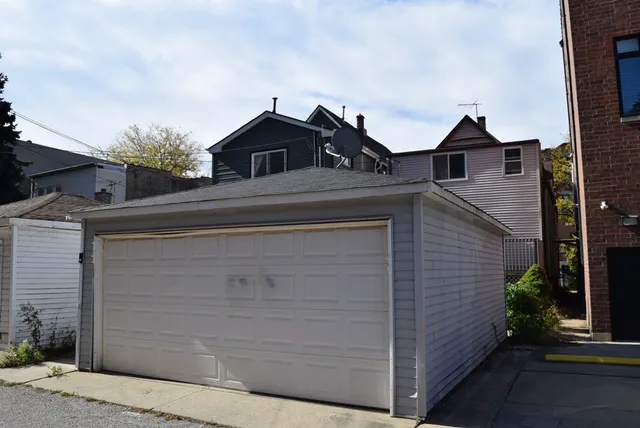 $321,000 | 4519 North Western Avenue, Chicago, IL 60625