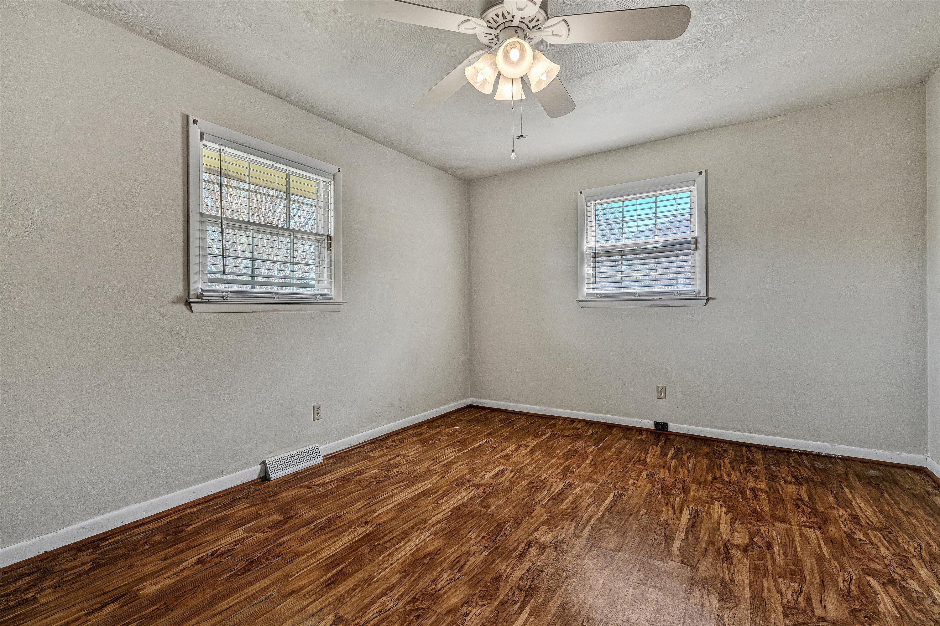 3167 Jae Valley Road Roanoke, VA 24014 - Photo 12 of 20 16-SGM-06843