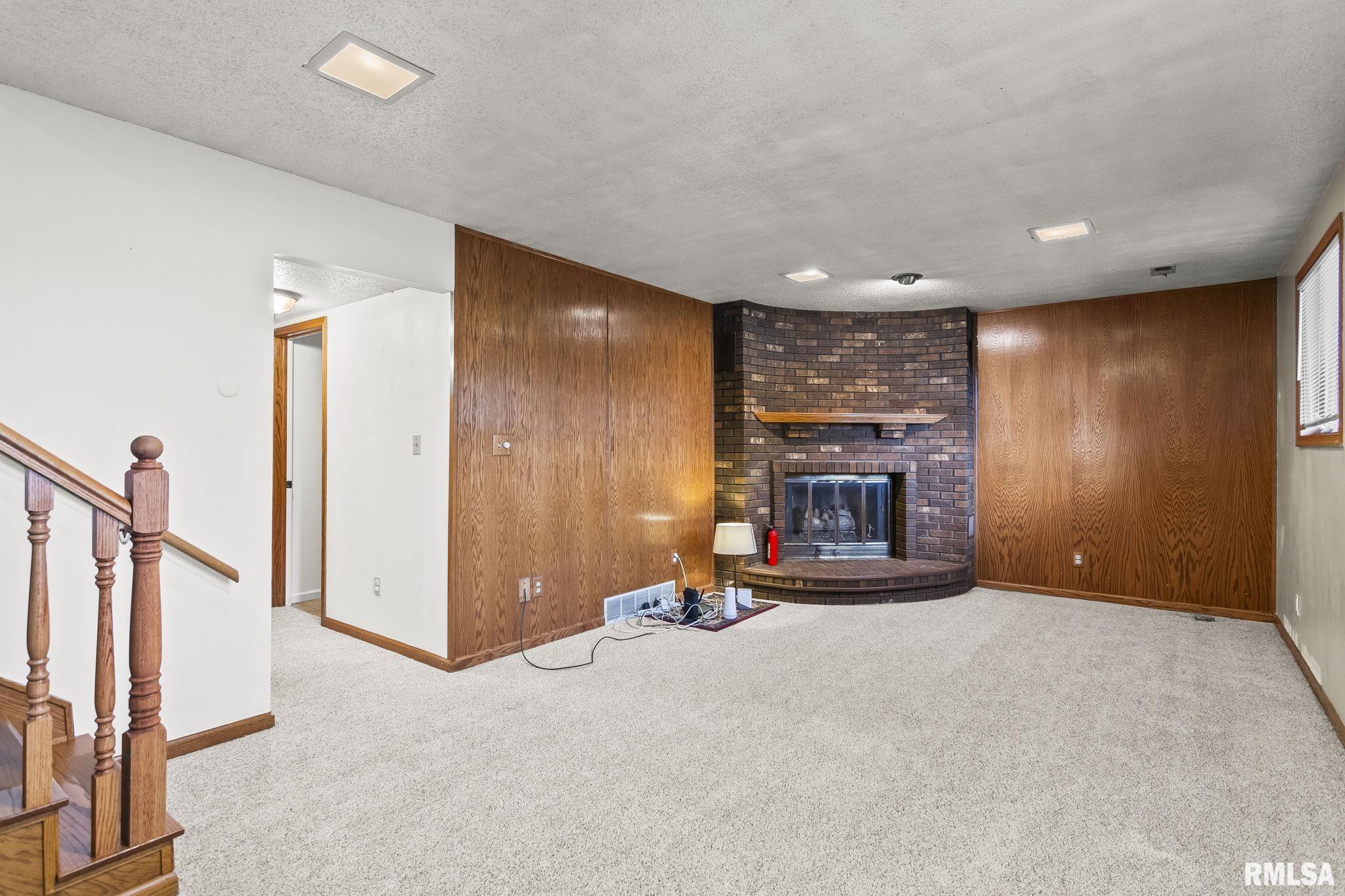 21 Red Oak Lane Springfield, IL 62712 - Photo 29 of 41