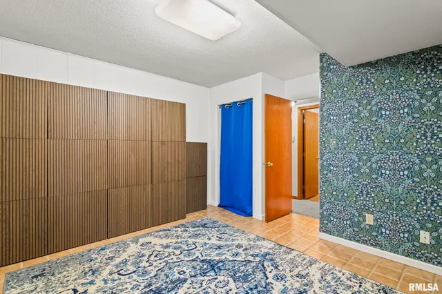 $259,900 | 21 Red Oak Lane, Springfield, IL 62712