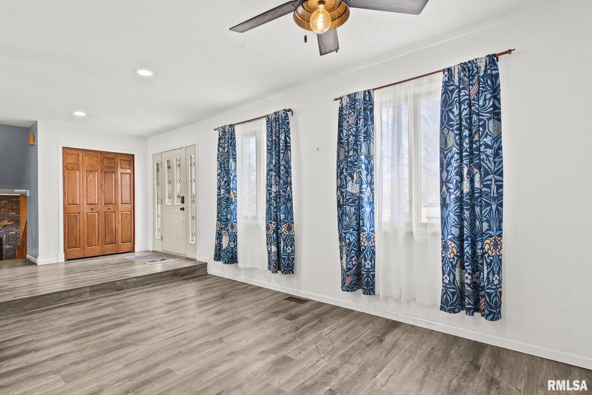 21 Red Oak Lane Springfield, IL 62712 - Photo 7 of 41