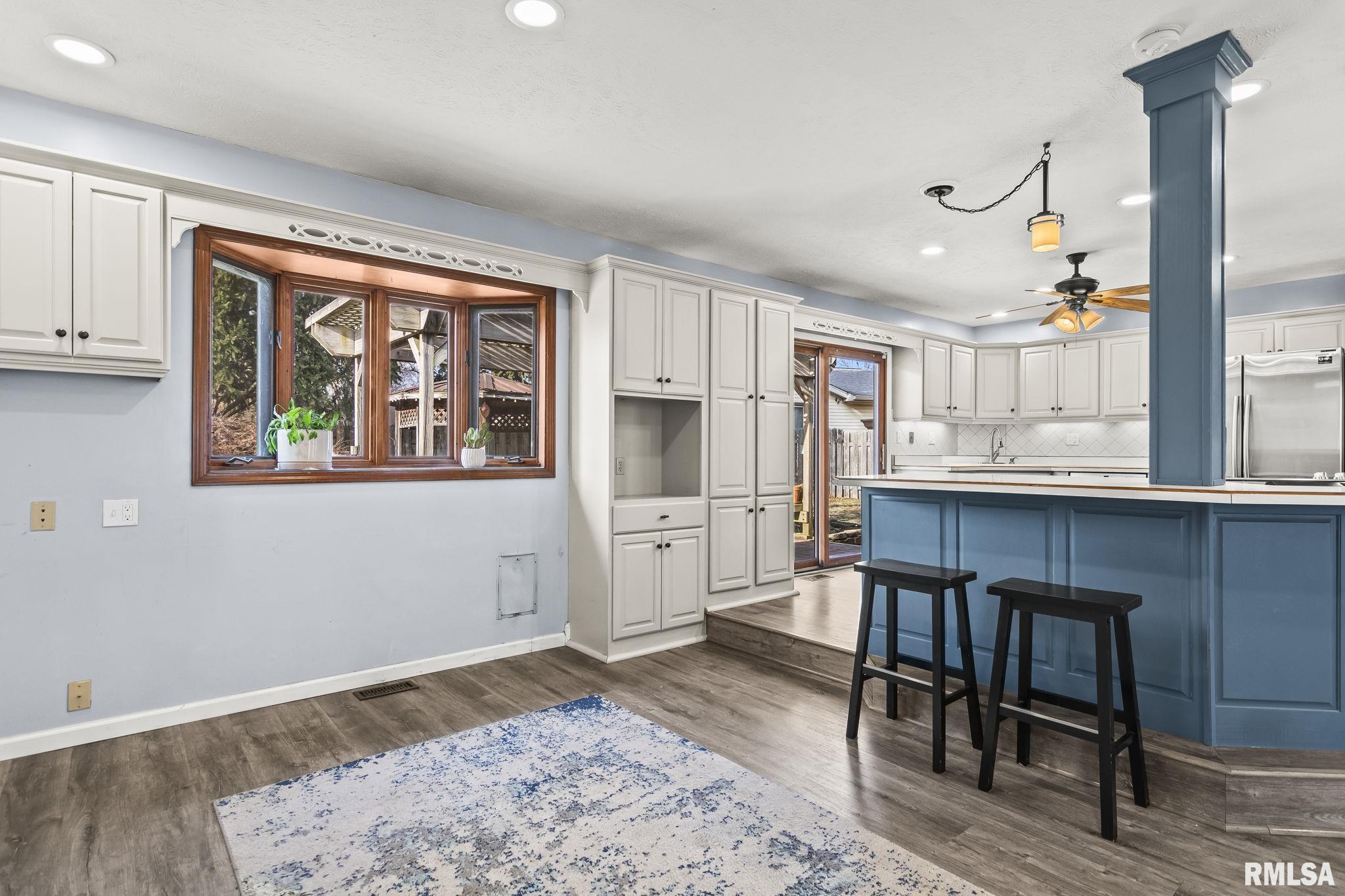 21 Red Oak Lane Springfield, IL 62712 - Photo 10 of 41