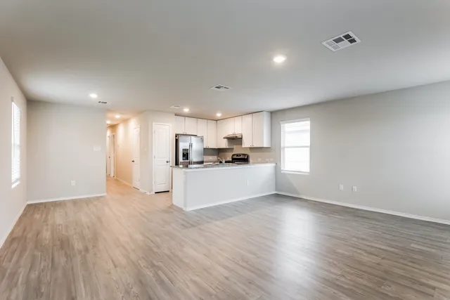 $1,299 | 4219 Southton Lake, San Antonio, TX 78223