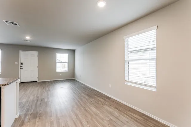 $1,299 | 4219 Southton Lake, San Antonio, TX 78223