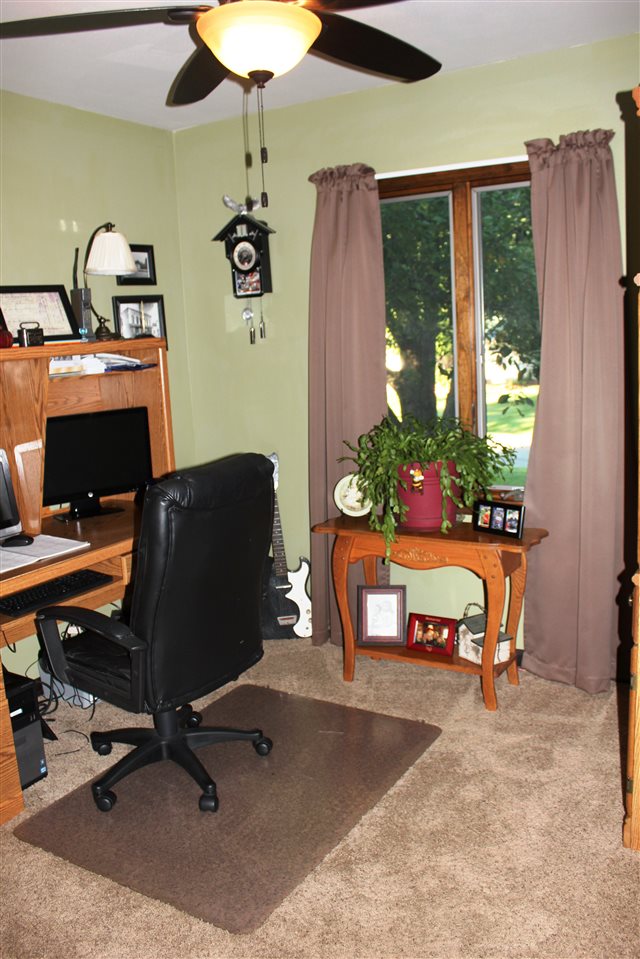 6056 North Knoll Road Monroe Center, IL 61052 - Photo 9 of 24 a workspace with furniture and window