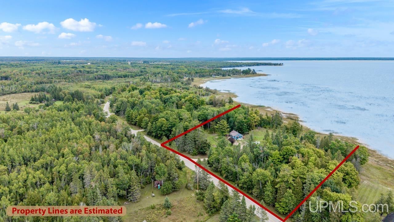 8868 Ll Road Rapid River, MI 49878 - Photo 4 of 33 Gallery Image 4