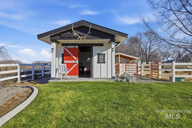 $1,050,900 | 2462 Succor Creek Road, Homedale, ID 83628