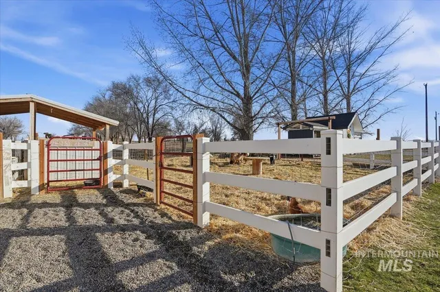 $1,050,900 | 2462 Succor Creek Road, Homedale, ID 83628