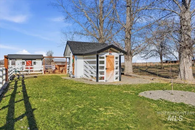 $1,050,900 | 2462 Succor Creek Road, Homedale, ID 83628