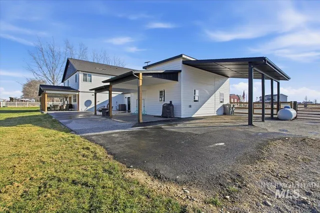 $1,050,900 | 2462 Succor Creek Road, Homedale, ID 83628