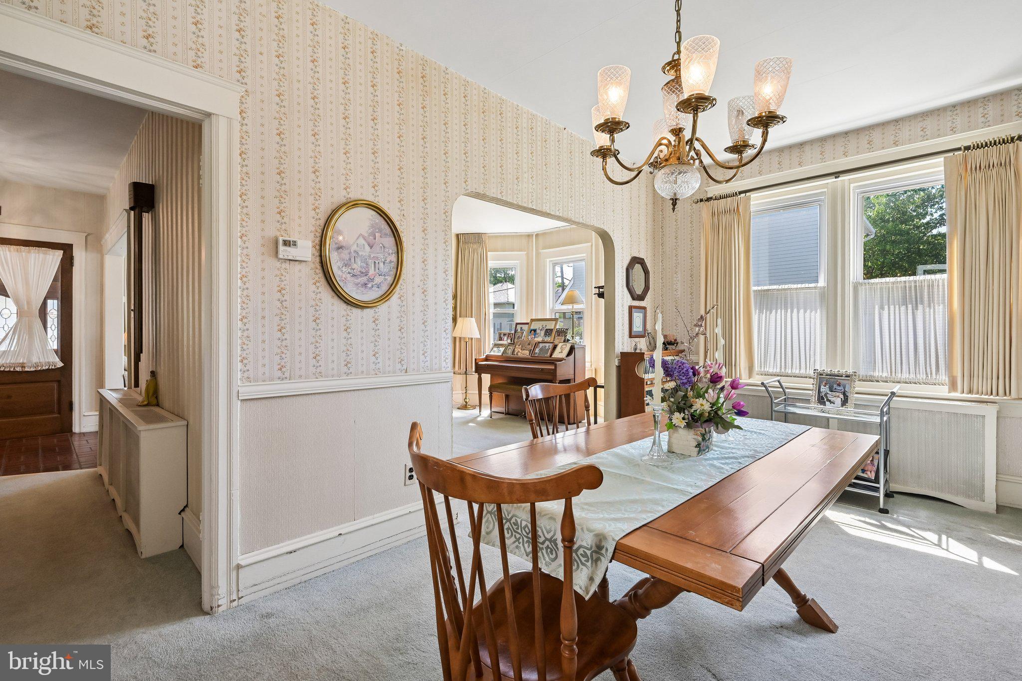 228 Heulings Avenue Riverside, NJ 08075 - Photo 10 of 24 Dining Room