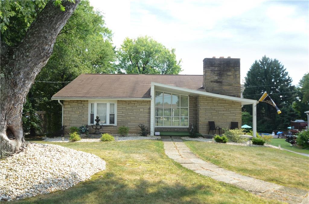 13 Bellview Drive McKees Rocks, PA 15136 - Photo 1 of 25