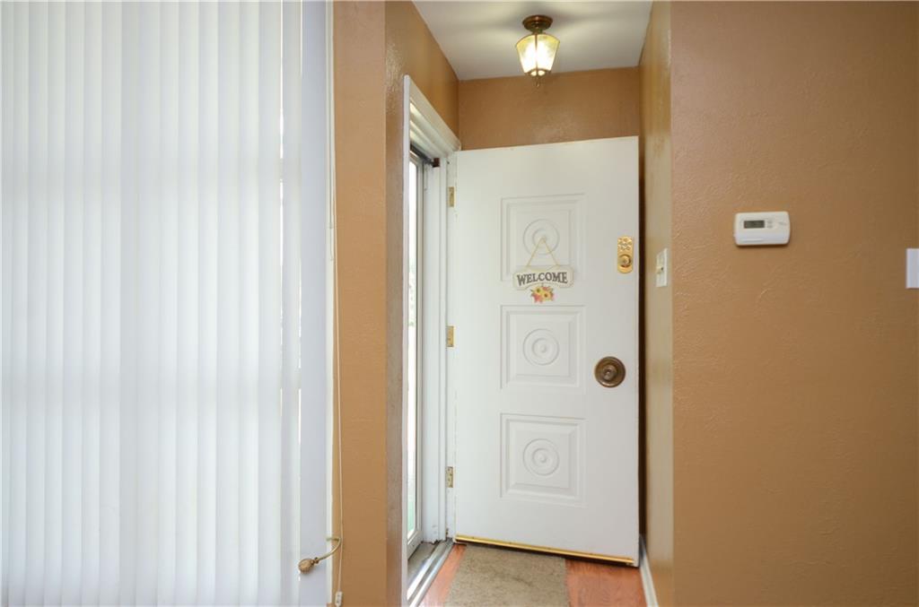 13 Bellview Drive McKees Rocks, PA 15136 - Photo 8 of 25