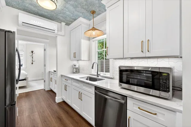 $2,500,000 | 199 St Philip Street, Unit B, Charleston, SC 29403