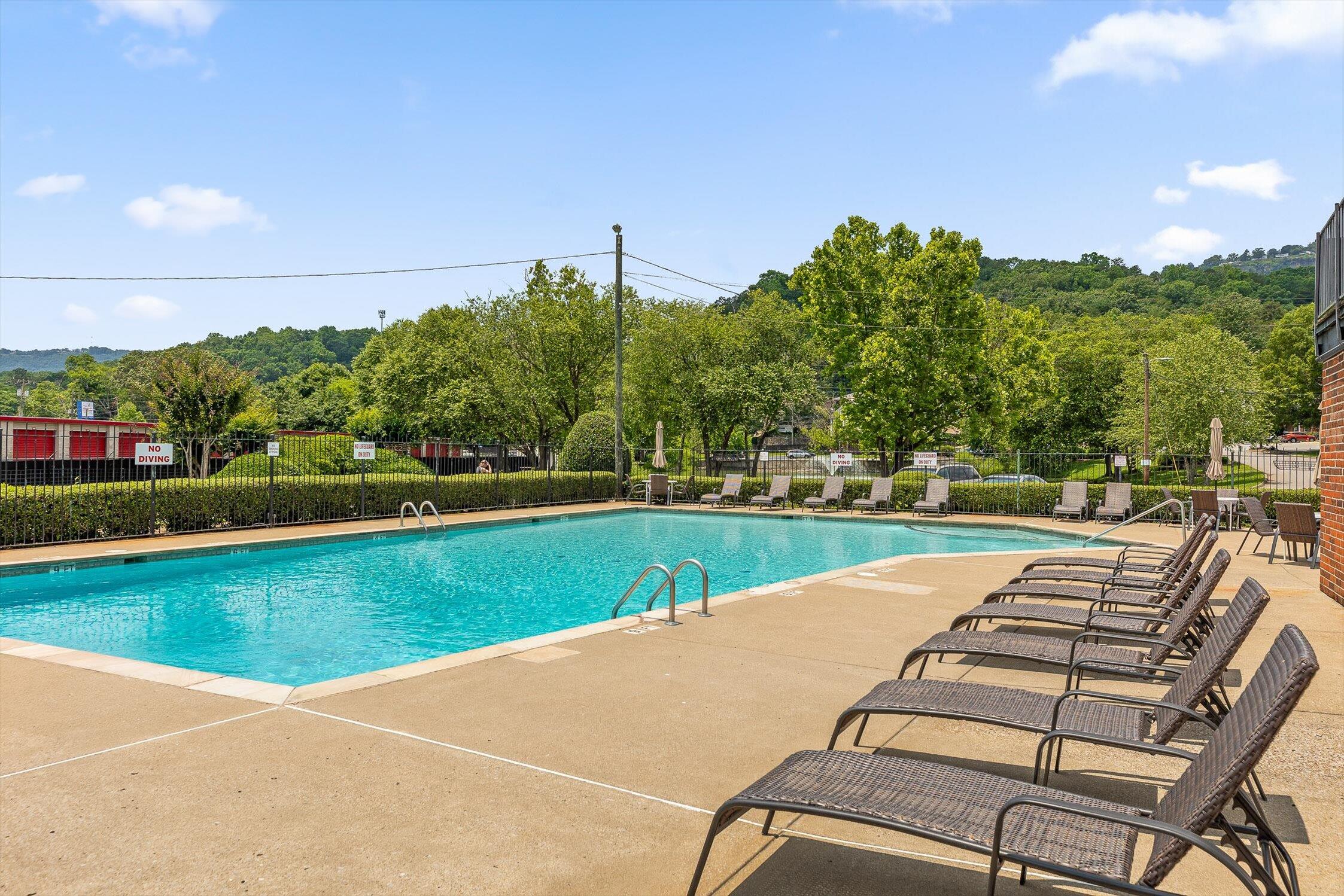 900 Mountain Creek Road, Unit P234 Chattanooga, TN 37405 - Photo 22 of 32 34-Mountain Creek-34