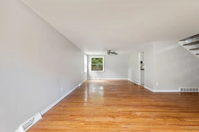 $2,800 | 117 Treeland Circle, Geddes, NY 13219