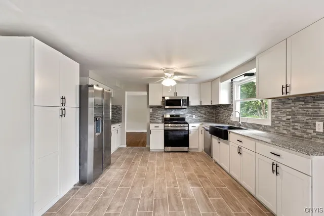 $2,800 | 117 Treeland Circle, Geddes, NY 13219