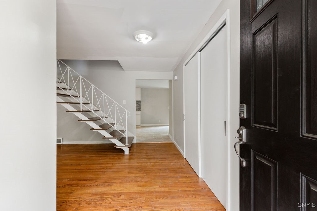 117 Treeland Circle Geddes, NY 13219 - Photo 9 of 39