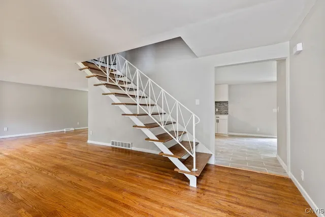 $2,800 | 117 Treeland Circle, Geddes, NY 13219